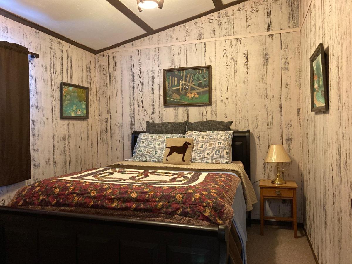 Musky Joe'S Twin Pines Resort New Post Εξωτερικό φωτογραφία