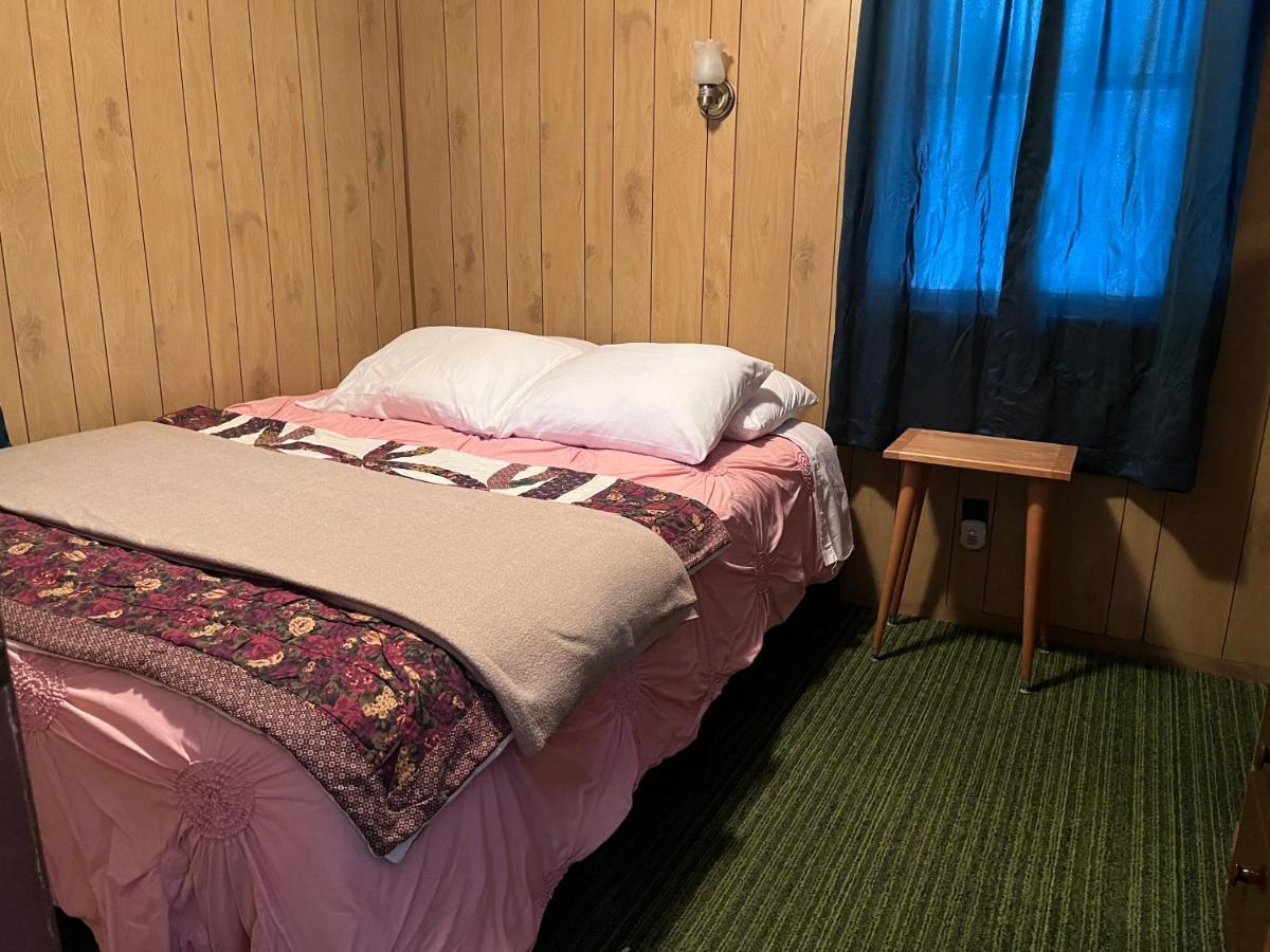 Musky Joe'S Twin Pines Resort New Post Εξωτερικό φωτογραφία