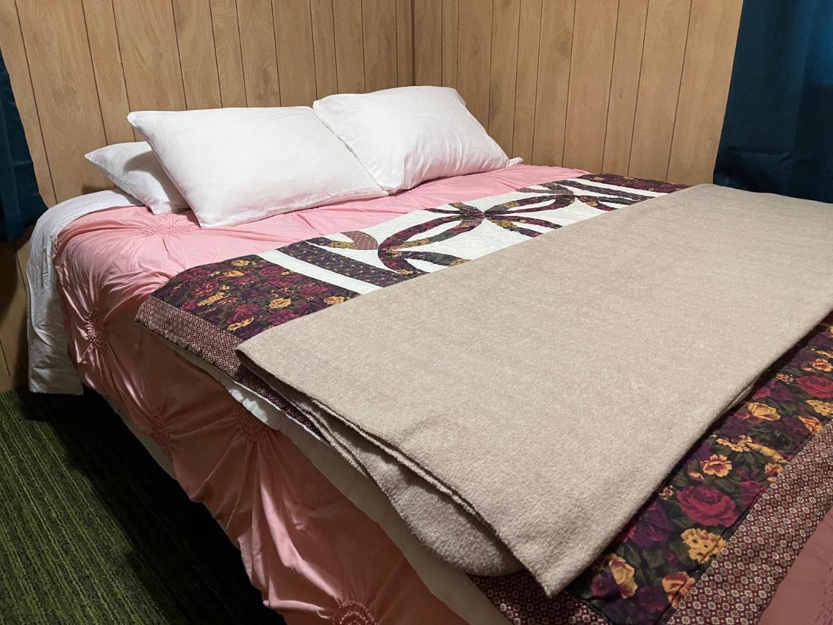 Musky Joe'S Twin Pines Resort New Post Εξωτερικό φωτογραφία