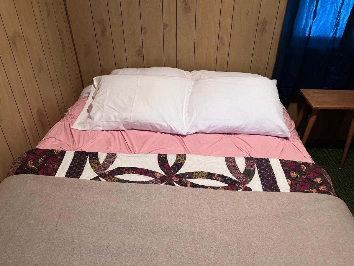 Musky Joe'S Twin Pines Resort New Post Εξωτερικό φωτογραφία